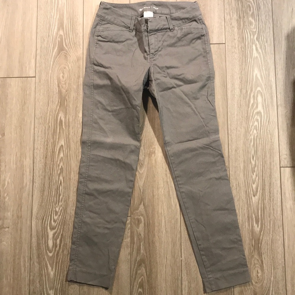 Old Navy Pixie Chino (Greystone)